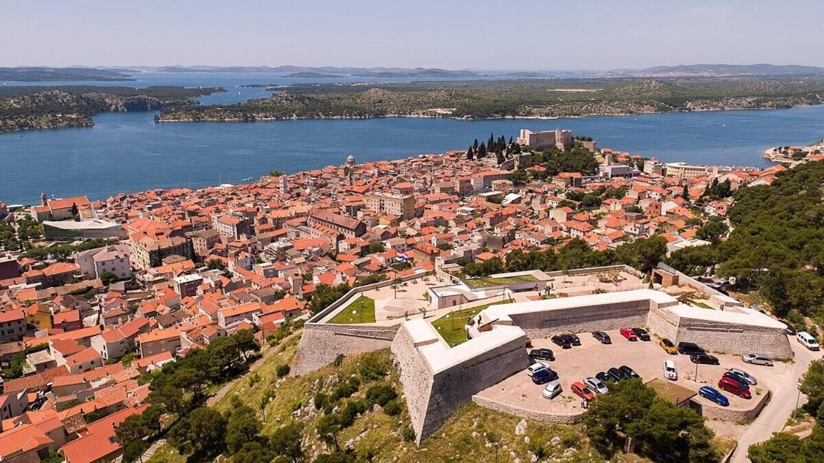 Apartment L&L Šibenik Екстериор снимка