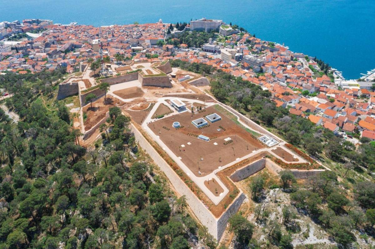Apartment L&L Šibenik Екстериор снимка