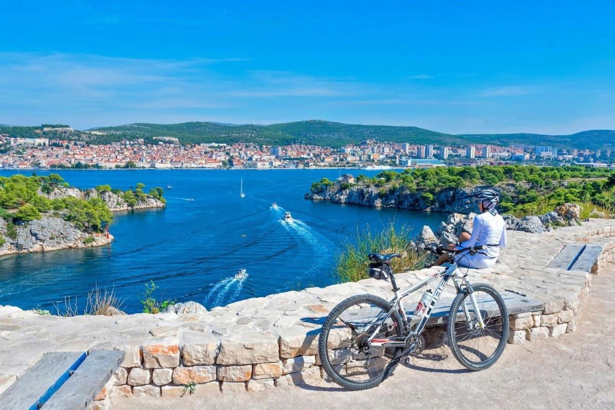 Apartment L&L Šibenik Екстериор снимка